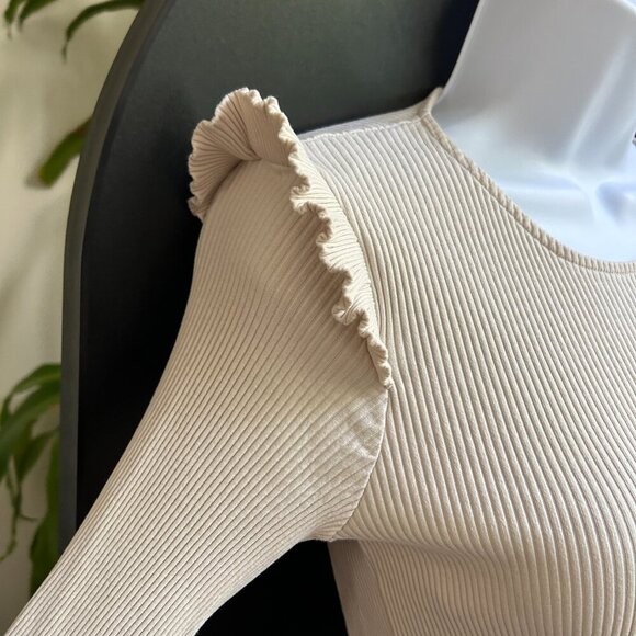 ✨3 for $18✨ ZARA Basic RibbedFlutter Shoulder Long-sleeve Top Size Large - Picture 5 of 6
